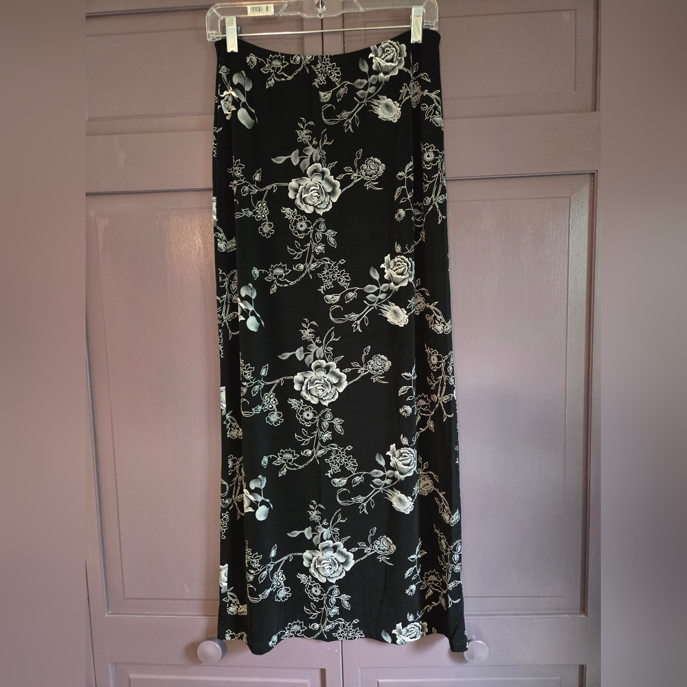 Floral Black and White Scarf
